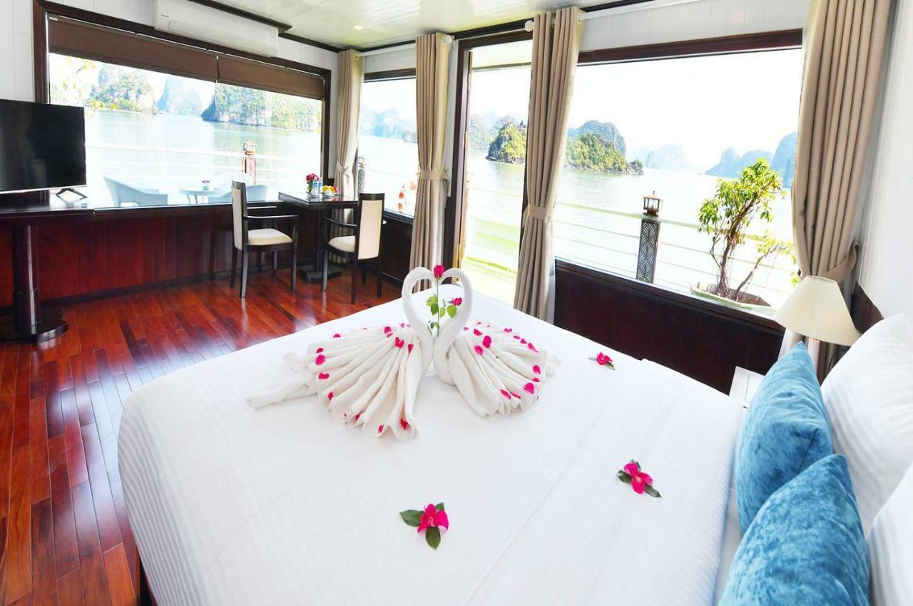 Hotel Halong Sapphire Cruise à Nan Giang Extérieur photo