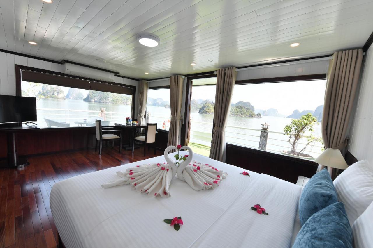 Hotel Halong Sapphire Cruise à Nan Giang Extérieur photo
